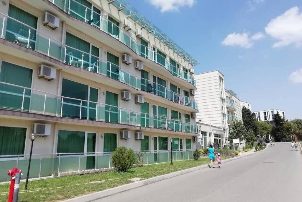 Seaview Apartment - Clara Sarafovo - 100M To Sea Бургас Экстерьер фото