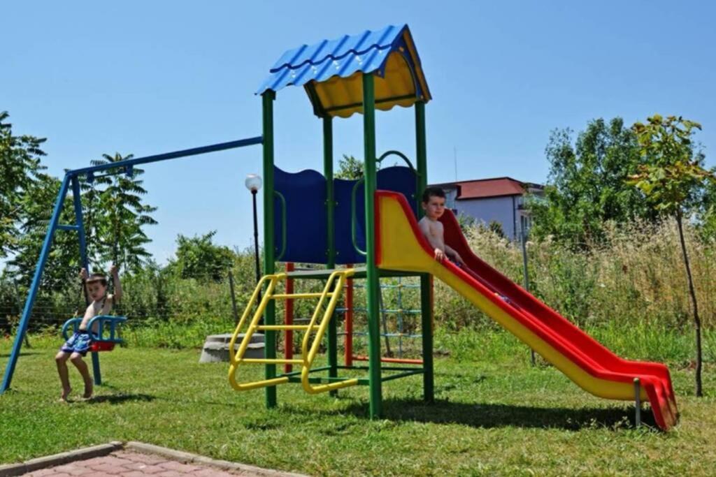 Seaview Apartment - Clara Sarafovo - 100M To Sea Бургас Экстерьер фото