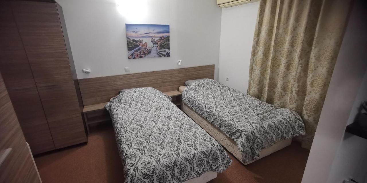 Seaview Apartment - Clara Sarafovo - 100M To Sea Бургас Экстерьер фото